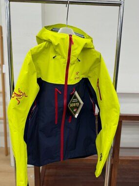 Arc'teryx Alpha SV Jacket